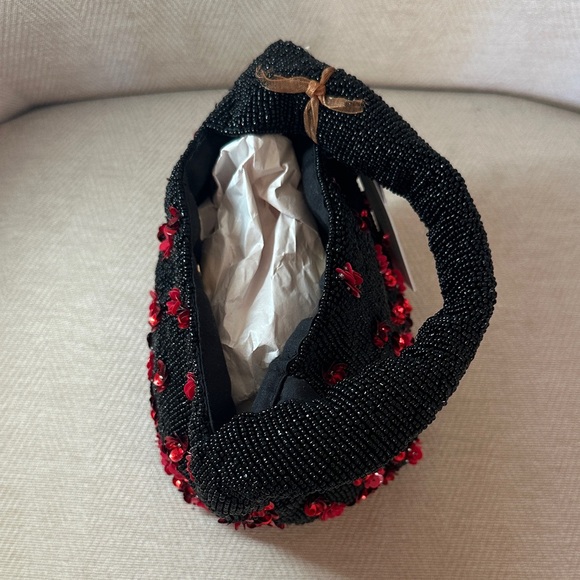 Handbag Elegant Black and Red Beaded Handbag - Picture 5 of 9